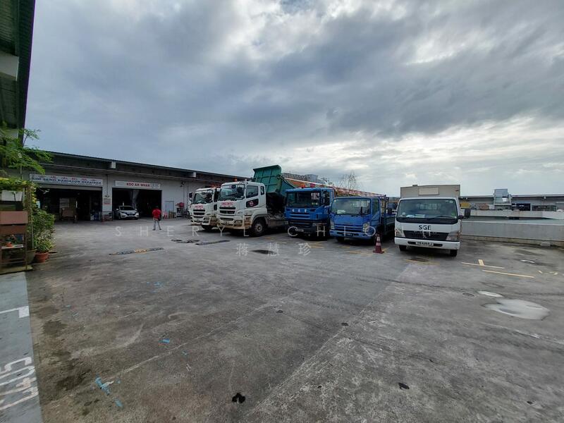 Pioneer Point, 5 Soon Lee Street, 969 sqft, Factory / Workshop (B2) For Sale, by Sheryl Chionh 蒋慧珍, 25300251 - Pioneer Point (6th Floor Unit with Open Carpark in Front) - CommercialGuru.com.sg