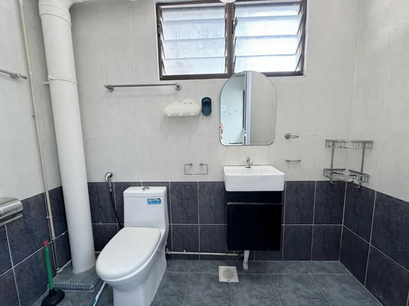 527 Hougang Avenue 6, 527 Hougang Avenue 6, 3 Bedrooms, 1,302 sqft, HDB Flat For Rent, by Judy Liu, 25300463 - PropertyGuru.com.sg