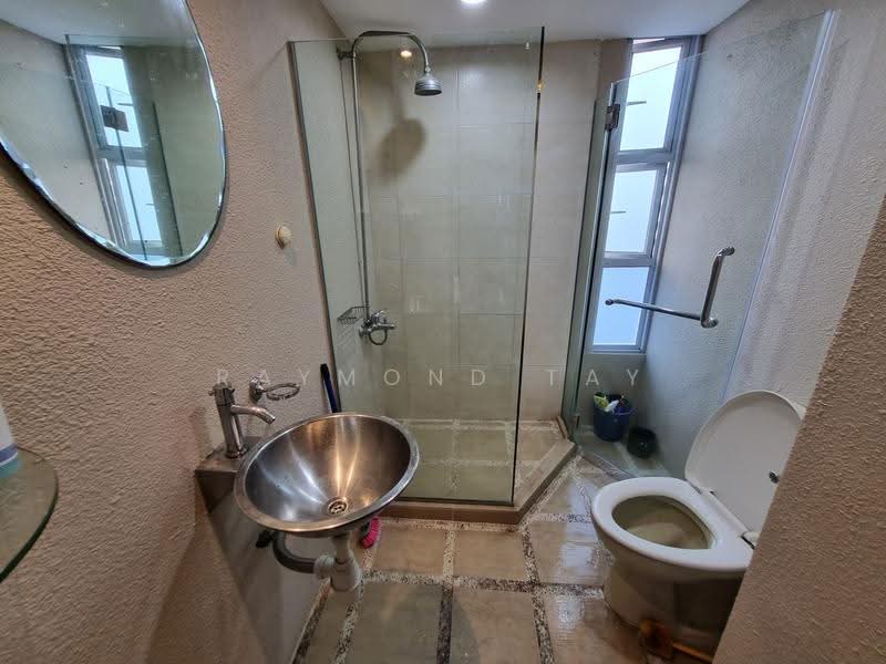 Pandan Valley, 4 Pandan Valley, Clementi Park / Upper Bukit Timah, Room Rental, 200 sqft, Condominium For Rent, by Raymond Tay, 25301071 - Bathroom - PropertyGuru.com.sg