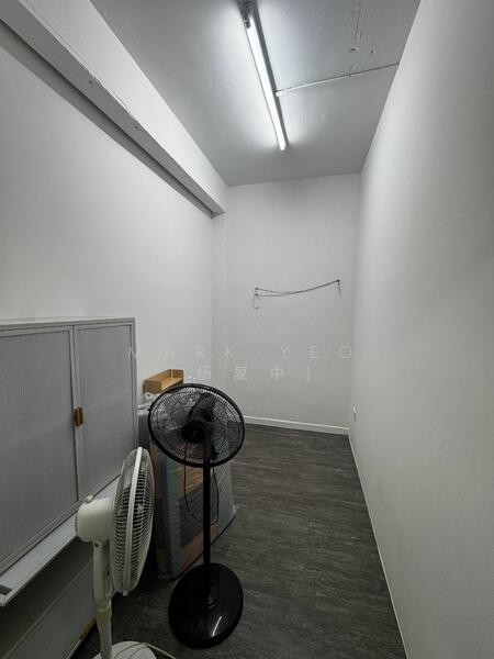 Shophouse for Sale in Lorong 15 Geylang, Lorong 15 Geylang, 1,334 sqft, Shop / Shophouse For Sale, by Mark Yeo (杨复中), 25301875 - CommercialGuru.com.sg