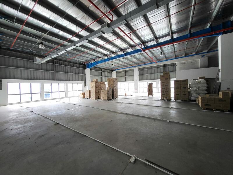 Tampines Storage Space warehouse flexible size and duration, tampines industrial drive, Pasir Ris / Tampines, 1,000 sqft, Warehouse For Rent, by Vincent Low, 25302215 - CommercialGuru.com.sg