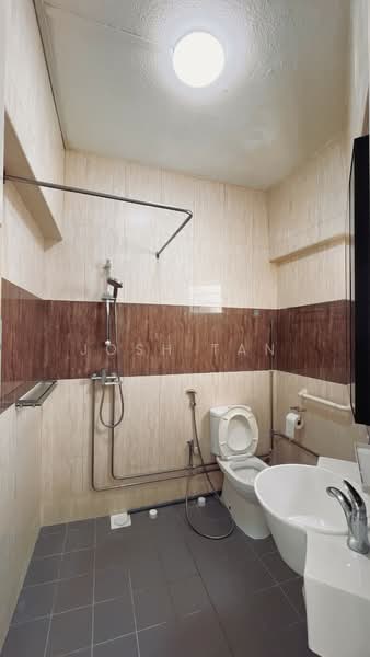 139 Potong Pasir Avenue 3, 139 Potong Pasir Avenue 3, 4 Bedrooms, 1,119 sqft, HDB Flat For Sale, by Josh Tan, 25302530 - PropertyGuru.com.sg