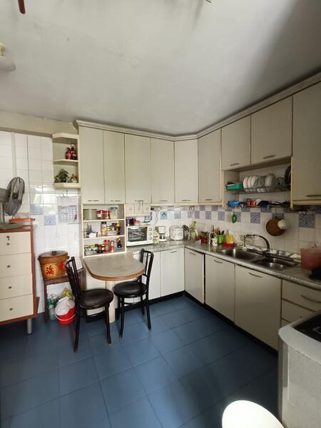 For Rent - 80 Strathmore Avenue