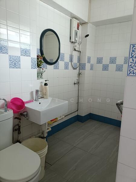 For Rent - 80 Strathmore Avenue