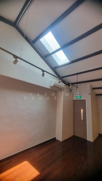 Bussorah Street Kg Glam, Bussorah Street, Beach Road / Bugis / Rochor, 550 sqft, Office For Rent, by Hashim Bahashwan, 25302772 - CommercialGuru.com.sg