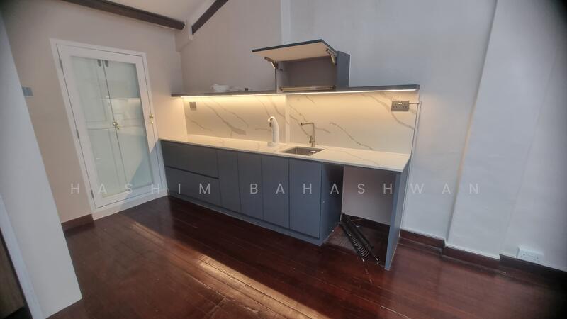 Bussorah Street Kg Glam, Bussorah Street, Beach Road / Bugis / Rochor, 550 sqft, Office For Rent, by Hashim Bahashwan, 25302772 - CommercialGuru.com.sg