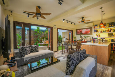 For Sale - ❤️ TASTEFULLY DECOR 3 STOREY CLUSTER HOUSE WITH BALINESE STYLE PATIO GARDEN! ❤️