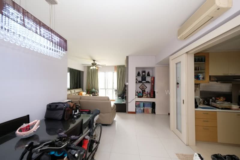 Whitewater, 21 Pasir Ris Street 72, 2 Bedrooms, 958 sqft, Executive Condominium For Sale, by Shanel Liew, 25303126 - PropertyGuru.com.sg