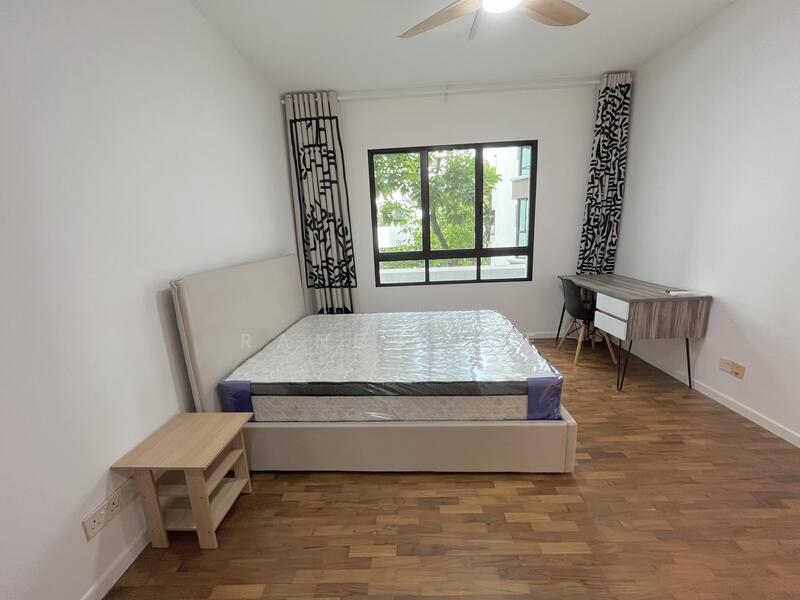 master bedroom ensuite