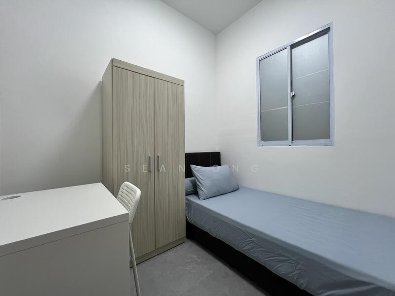 Parc Oasis, 43 Jurong East Avenue 1, Room Rental, 300 sqft, Condominium For Rent, by Sean Ong, 25304081 - PropertyGuru.com.sg