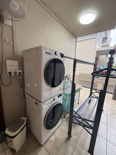 Chuan Place, Hougang / Punggol / Sengkang, Room Rental, 300 sqft, Semi-Detached House For Rent, by Bryan Ooi, 25304174 - PropertyGuru.com.sg