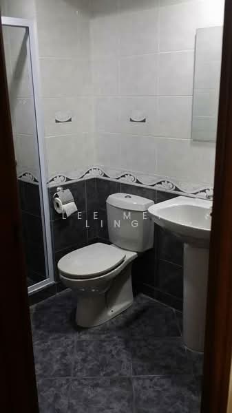 Spring Grove Condominium For Sale at S$ 1,900,000 | PropertyGuru Singapore