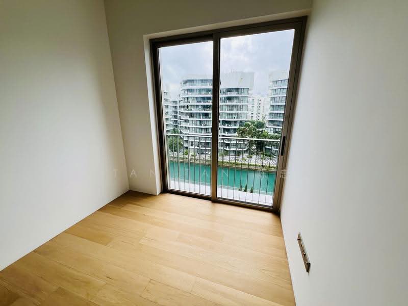 The Reef at King's Dock, 12 Harbourfront Avenue, Harbourfront / Telok Blangah, 2 Bedrooms, 883 sqft, Condominium For Rent, by Titan Tan 陈忠华, 25305178 - PropertyGuru.com.sg
