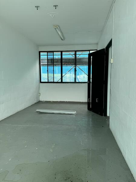 Upper bukit timah road, Clementi Park / Upper Bukit Timah, 440 sqft, Other Retail For Rent, by Julia Lee, 25306157 - CommercialGuru.com.sg