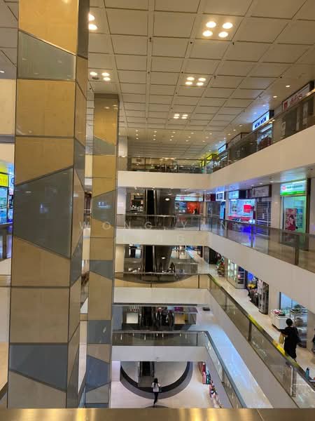 Peninsula Plaza, 111 North Bridge Road, 334 sqft, Other Retail For Sale, by Wong Yan Ling, 25306272 - CommercialGuru.com.sg