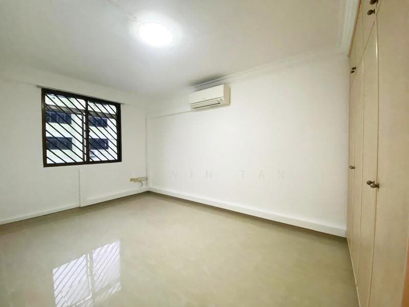8 Jalan Bukit Ho Swee, 8 Jalan Bukit Ho Swee, Alexandra / Commonwealth, 2 Bedrooms, 602 sqft, HDB Flat For Rent, by Merwin Tan, 25306672 - Room 2 - PropertyGuru.com.sg