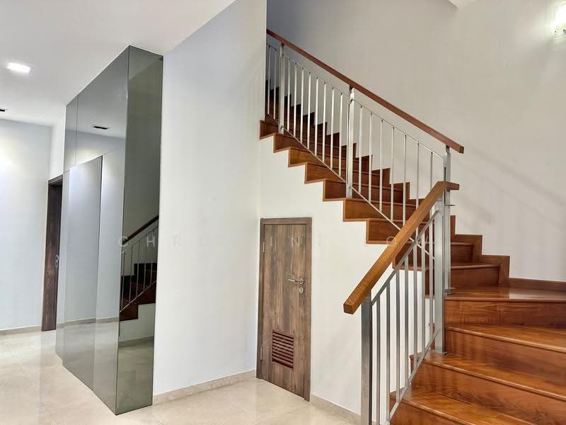 D20 Modern 3storey Terrace Upp Thomson Rd/Thomson Hill/AMK Ave 2, Thomson Hill, Ang Mo Kio / Bishan / Thomson, 5 Bedrooms, 3,500 sqft, Terraced House For Rent, by Christine Low, 25307314 - PropertyGuru.com.sg