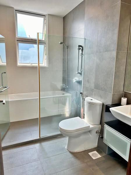 D20 Modern 3storey Terrace Upp Thomson Rd/Thomson Hill/AMK Ave 2, Thomson Hill, Ang Mo Kio / Bishan / Thomson, 5 Bedrooms, 3,500 sqft, Terraced House For Rent, by Christine Low, 25307314 - PropertyGuru.com.sg