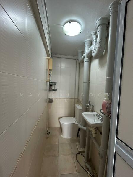 For Rent - 97 Commonwealth Crescent