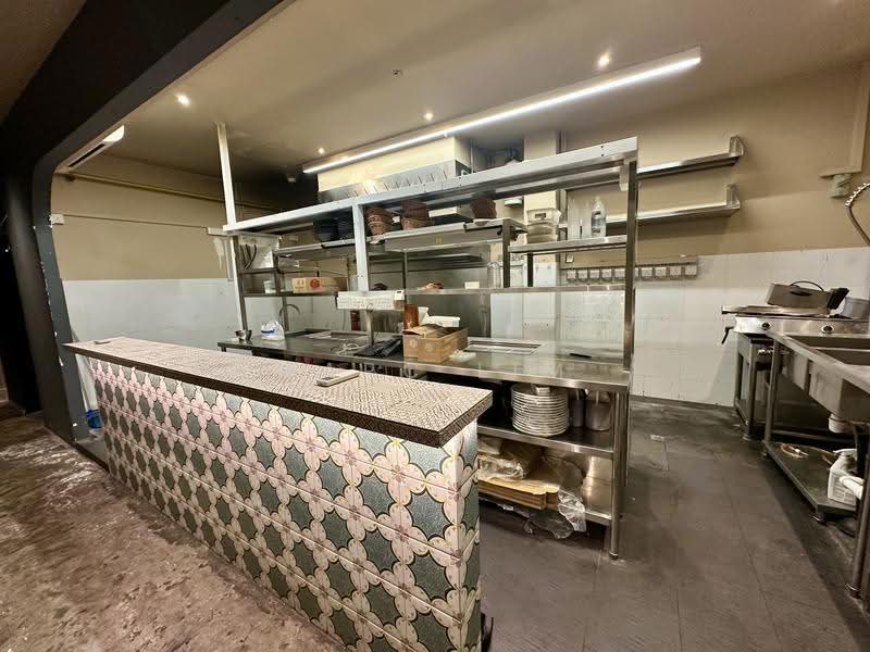 Craig Road Ground-Floor F&B Shophouse | F&B License, Craig Road, Chinatown / Tanjong Pagar, 1,450 sqft, Food & Beverage For Rent, by Marc Lim, 25308147 - Kitchen - CommercialGuru.com.sg