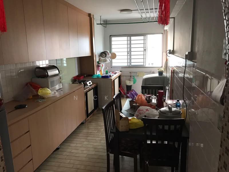 341 Jurong East Avenue 1, 341 Jurong East Avenue 1, 3 Bedrooms, 1,119 sqft, HDB Flat For Rent, by Nick Tan, 25308394 - PropertyGuru.com.sg