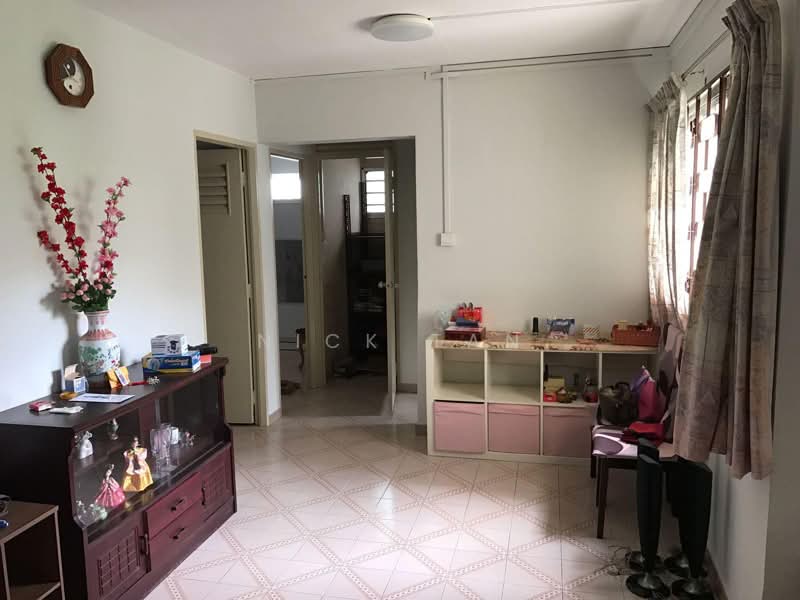341 Jurong East Avenue 1, 341 Jurong East Avenue 1, 3 Bedrooms, 1,119 sqft, HDB Flat For Rent, by Nick Tan, 25308394 - PropertyGuru.com.sg