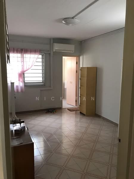 341 Jurong East Avenue 1, 341 Jurong East Avenue 1, 3 Bedrooms, 1,119 sqft, HDB Flat For Rent, by Nick Tan, 25308394 - PropertyGuru.com.sg