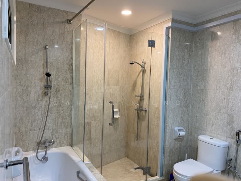 Gallop Gables, 70 Farrer Road, 5 Bedrooms, 3,412 sqft, Condominium For Rent, by Carollyn Ong, 25308406 - Master Bathroom (View 1) - PropertyGuru.com.sg