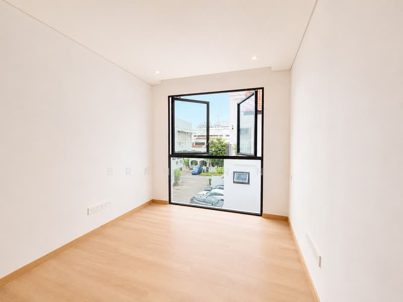 ⭐️⭐️LANDED7772 @ BRAND NEW TERRACE AT SIGLAP, , 5 Bedrooms, 4,972 sqft, Terraced House For Sale, by Brandon Ng, 25308638 - PropertyGuru.com.sg