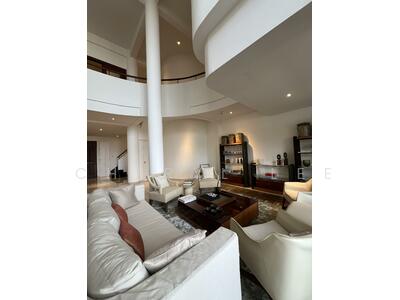 For Rent - The Colonnade