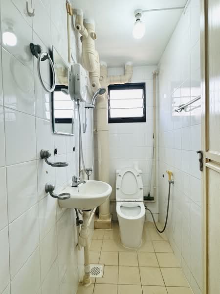 61 Circuit Road, 61 Circuit Road, 2 Bedrooms, 656 sqft, HDB Flat For Rent, by Vicky Chen, 25309184 - PropertyGuru.com.sg
