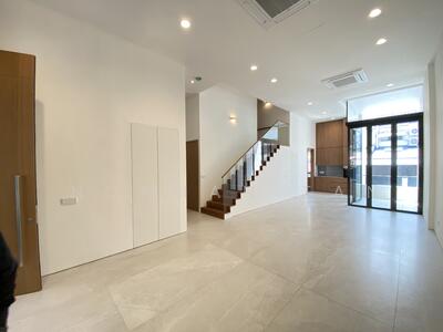 For Sale - Maria Ave 82223344