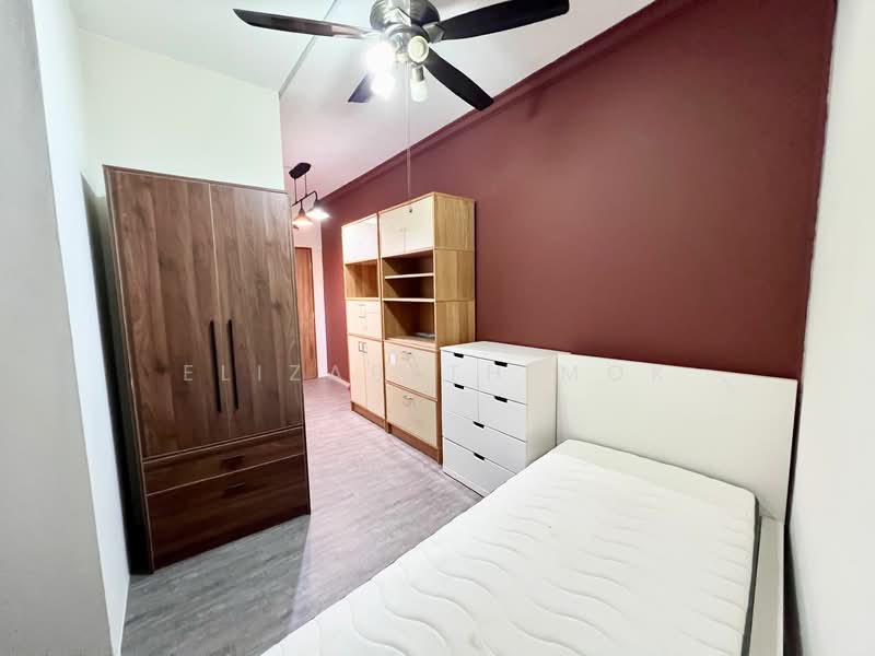 Mandarin Gardens, 5 Siglap Road, Room Rental, 200 sqft, Condominium For Rent, by Elizabeth Mok, 25309593 - Common 2 - PropertyGuru.com.sg
