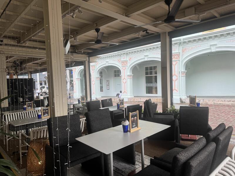 Restaurant bar cafe @ orchard with outdoor terrace high traffic Orchard rd traffic junction, Orchard rd, 5,500 sqft, Shop / Shophouse For Rent, by Leow Kok Wee, 25310720 - CommercialGuru.com.sg
