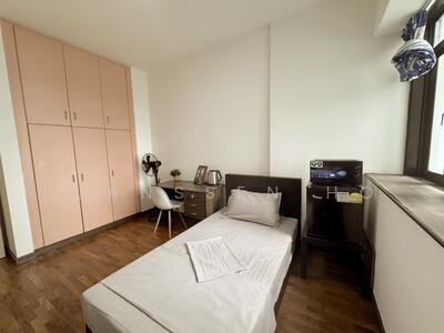 For Rent - Fernwood Towers