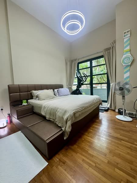 Hilltop Grove Condominium For Sale at S$ 1,350,000 | PropertyGuru Singapore