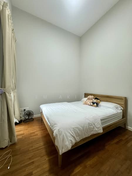 Hilltop Grove Condominium For Sale at S$ 1,350,000 | PropertyGuru Singapore