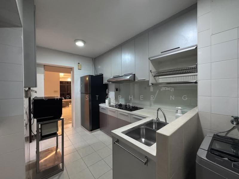 26C Jalan Membina, 26C Jalan Membina, Alexandra / Commonwealth, 3 Bedrooms, 990 sqft, HDB Flat For Rent, by Christopher Ng 吴锦钊, 25312323 - Kitchen - PropertyGuru.com.sg