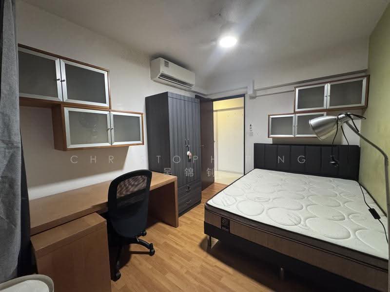 26C Jalan Membina, 26C Jalan Membina, Alexandra / Commonwealth, 3 Bedrooms, 990 sqft, HDB Flat For Rent, by Christopher Ng 吴锦钊, 25312323 - Bedroom - PropertyGuru.com.sg