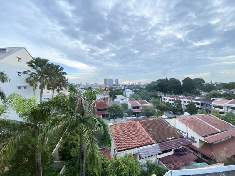 Shelford Regency, 65 Shelford Road, 2 Bedrooms, 990 sqft, Condominium For Sale, by Alson Seah, 25312504 - PropertyGuru.com.sg
