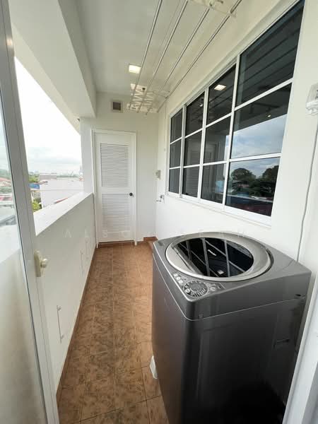 Shelford Regency, 65 Shelford Road, 2 Bedrooms, 990 sqft, Condominium For Sale, by Alson Seah, 25312504 - PropertyGuru.com.sg