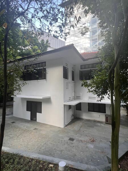 ⭐️New Double Storey Bungalow Along Rochester Drive approved for F n B⭐️, , 2,938 sqft, Food & Beverage For Rent, by Tony Eyu, 25313703 - CommercialGuru.com.sg