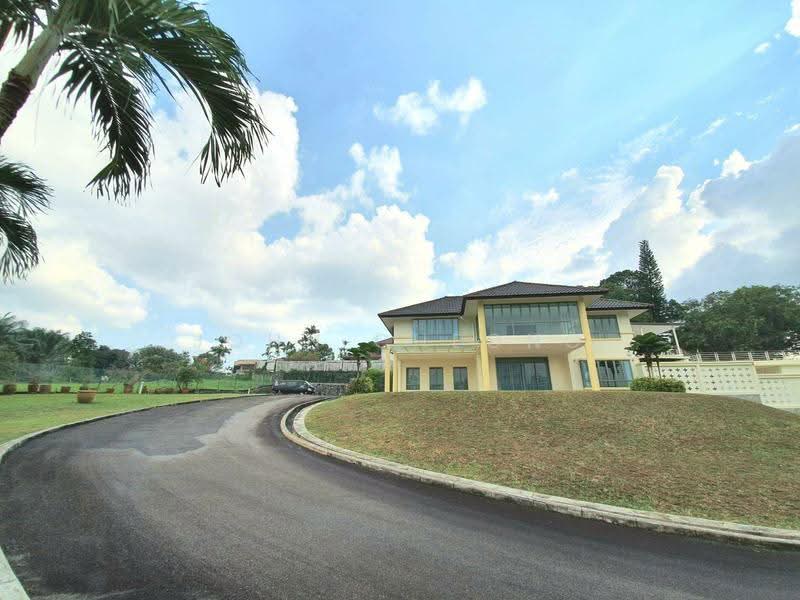 16 King Albert Park, 16 King Albert Park, Tanglin / Holland / Bukit Timah, 4 Bedrooms, 10,225 sqft, Good Class Bungalow For Rent, by John Cheong, 25314079 - PropertyGuru.com.sg