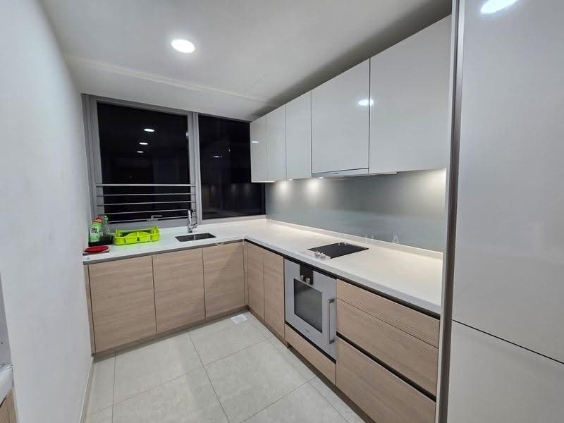 V on Shenton, 5A Shenton Way, Boat Quay / Raffles Place / Marina, 2 Bedrooms, 1,033 sqft, Condominium For Rent, by Alicia Chua, 25314281 - PropertyGuru.com.sg