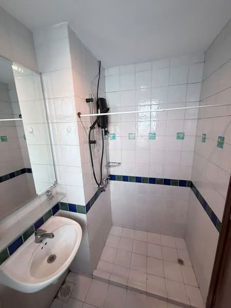 Canberlin Lodge, 69 Lorong 6 Geylang, 5 Bedrooms, 1,163 sqft, Condominium For Sale, by Cliff Xu, 25314378 - PropertyGuru.com.sg