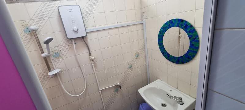Hoa Nam Building, 27 Foch Road, Farrer Park / Serangoon Rd, 2 Bedrooms, 850 sqft, Apartment For Rent, by Melvin Auspicious Lee 李俊豪, 25314672 - PropertyGuru.com.sg