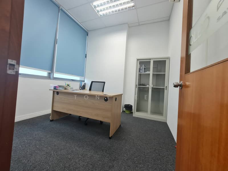West Connect Building, 10 Buroh Street, 1,733 sqft, Factory / Workshop (B2) For Sale, by Tony Lee, 25314928 - CommercialGuru.com.sg