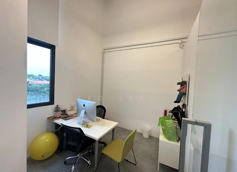 BS Centre, 243 Alexandra Road, 3,340 sqft, Light Industrial (B1) For Rent, by Teo Jeri, 25314938 - CommercialGuru.com.sg