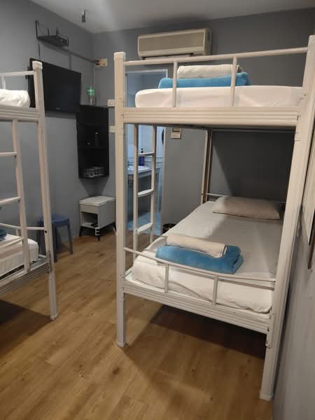 Worker Permit Foreign Worker l MOM Approved, Whole unit, bedspace etc. Can register address, 1 Bedroom, 300 sqft, Walk-up Apartment For Rent, by Eva Lau, 25315134 - PropertyGuru.com.sg