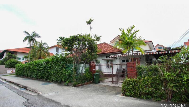Only $1,760 psf for Corner 7,272 sf Single Storey Detached Bungalow for A&A or Rebuild Potential, La Salle Street/Siglap Road/Frankel Avenue, East Coast / Marine Parade, 6 Bedrooms, 3,000 sqft, Bungalow House For Sale, by William C. H., 25316102 - PropertyGuru.com.sg